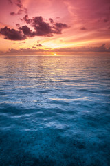 Naklejka premium Tropical blue sea water in Maldives