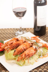 Deep fried prawn with Thai curry.