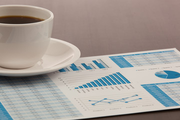 Financial graphs analysis on table