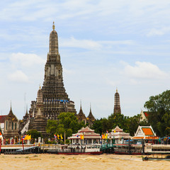 Naklejka premium Wat Arun, Bangkok, Thailand
