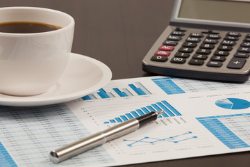 Financial graphs analysis on table