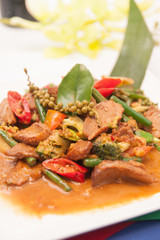 RED CURRY WITH GRILL DUCK AND THAI HERB