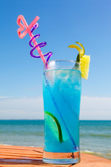 cocktail blue lagoon