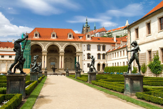 Waldstein palace garden (Valdstejnska Zahrada) and building of t