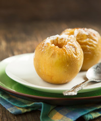 Baked apples