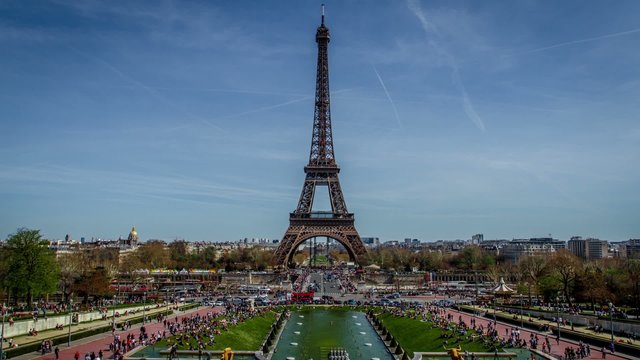 Paris time lapse Eiffel tower