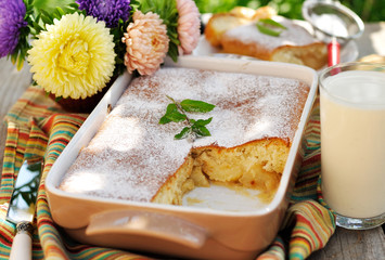 Caramel Apple Sponge Bake (Pudding)