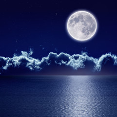 Naklejka na ściany i meble Full moon over sea