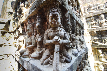 Fototapeta na wymiar Pomnik Relief Diabeł w Kambodży Angkor Wat w Kambodży