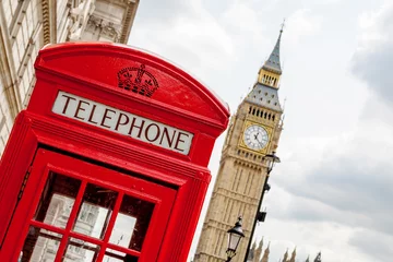 Tuinposter Telefooncel. London, Verenigd Koninkrijk © Andrei Nekrassov