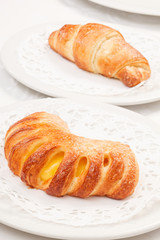 puff with apricot