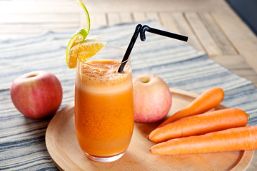 Fresh Carrot Apple Juice