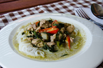 Curry chicken noodles.
