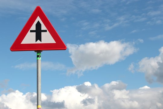 niederl&auml;ndisches Verkehrszeichen: Vorfahrt an der Kreuzung