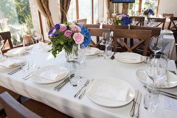 banquet table