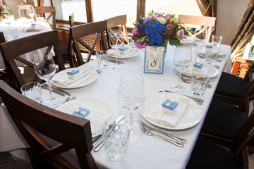 banquet table