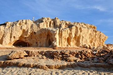 Cave structure