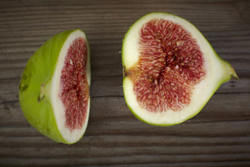 fresh green figs