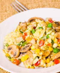 scrambled eggs with mushrooms and vegetables
