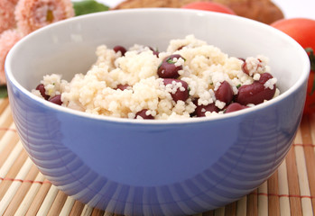 Couscous mit Kidneybohnen