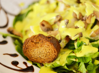 Ceasar salad with dressing