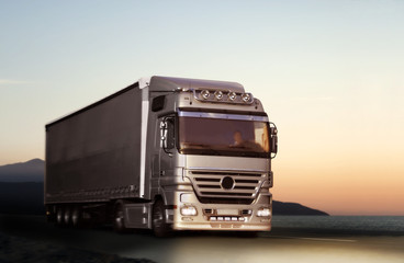 Truck auf der Landstraße