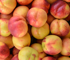 Fresh peaches at market