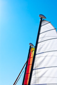 Velas de catamaranes peque&ntilde;os