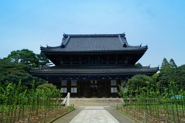 Fototapeta na wymiar Razem trzymając świątyni buddyjskiej świątyni hali głównej, Prefektura Kanagawa, Tsurumi-ku, Yokohama-shi