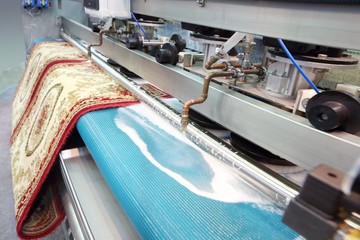 Demonstration of machine for cleaning wool