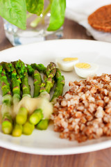 Asparagus with eggs