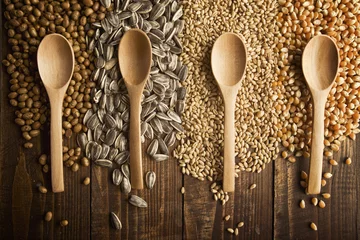 Gordijnen Wood spoons and grains © Bits and Splits