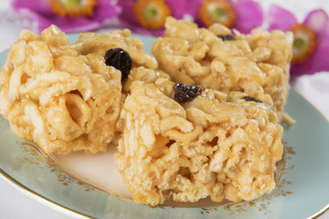 Chinese Rice Pastry with Raisins