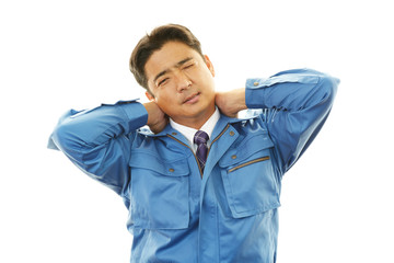 肩痛を訴える作業員