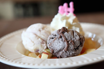 Fruit with vanilla ice cream