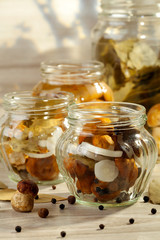 Mushrooms marinated in vinegar