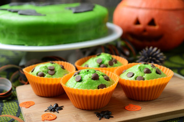 Grüne Halloweenmuffins