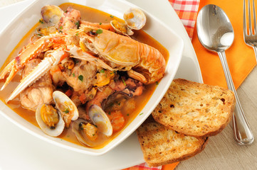 Zuppa di pesce