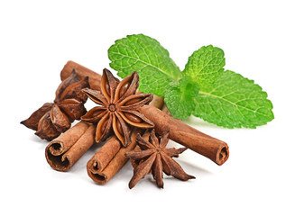 Sticks of cinnamon with mint and anise