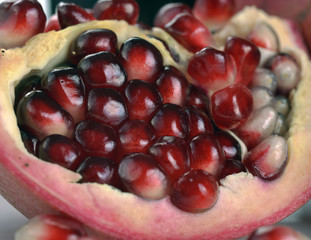 pomegranate seeds close-up