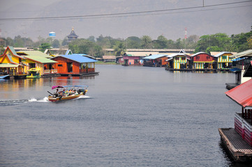 Thai tradition houses near river