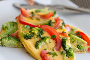 Broccoli and Tomato Omelette (omelet)