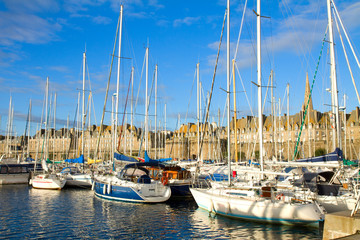 harbour of  Saint Malo, France - obrazy, fototapety, plakaty