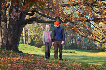 Fototapeta premium Couple in the park