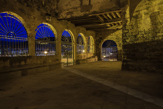 patio iluminado