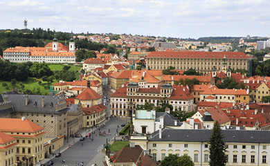 Fototapeta na wymiar Palace Square of Prague Castlethe (view from tower of Saint Vit