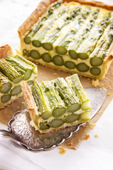 tarte with asparagus