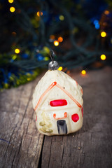 Naklejka premium toy Christmas house and tree garland