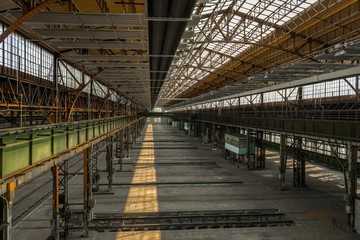 Obraz premium Industrial interior of an old factory