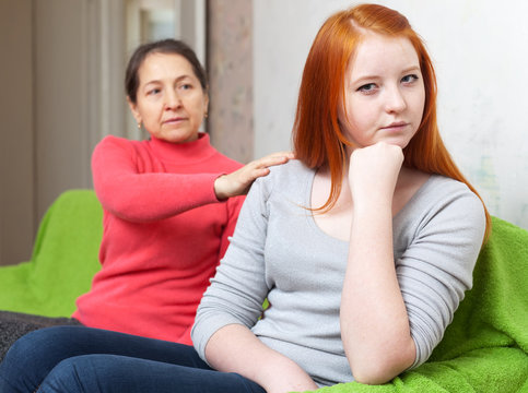  woman tries reconcile with  daughter